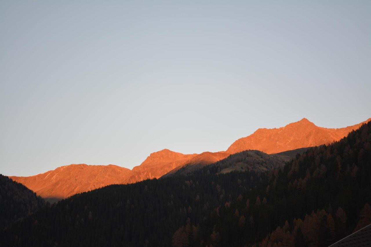 Kradorferhof Lägenhet Santa Maddalena in Casies Exteriör bild